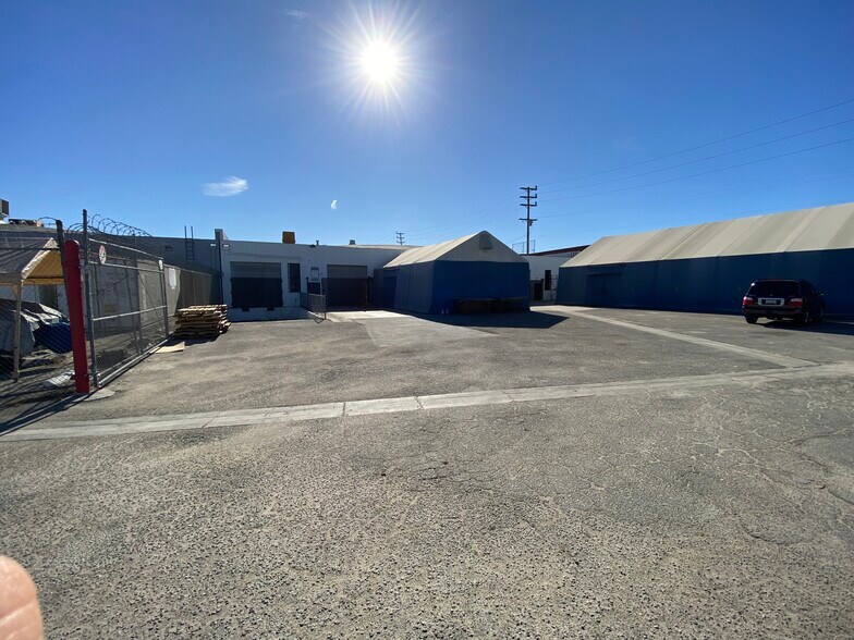 More Photos Of 10725 Vanowen St, North Hollywood Warehouse For Lease