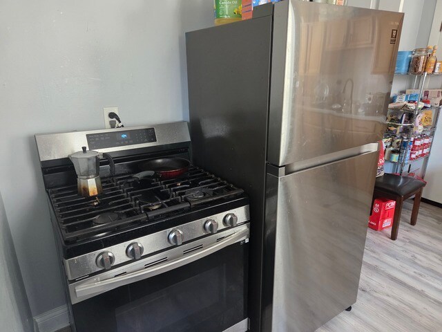 More Photos Of 2333 W Ohio St, Chicago Multifamily For Sale