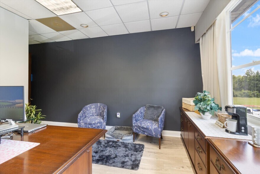 More Photos Of 268 S Suncoast Blvd, Crystal River Office For Sale