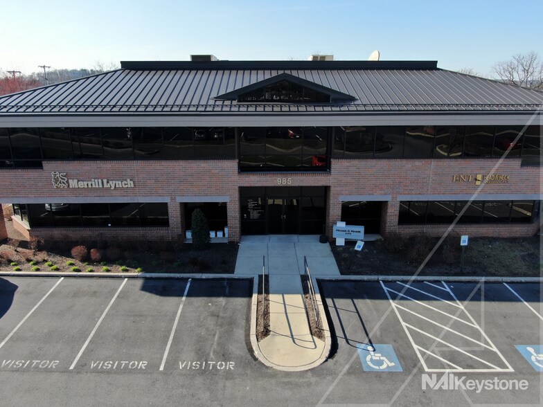 More Photos Of 985 Berkshire Blvd, Wyomissing Medical For Lease