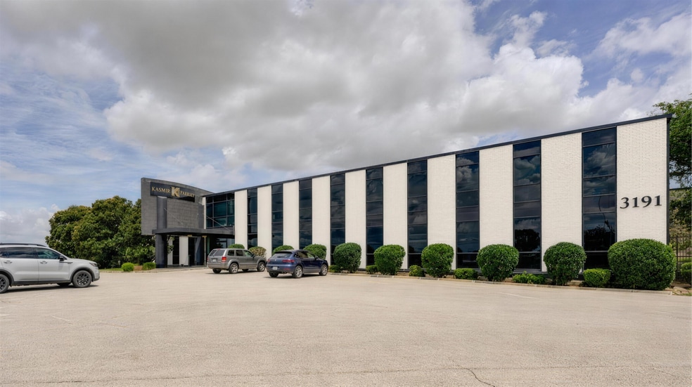 More Photos Of 3191 Commonwealth Dr, Dallas Manufacturing For Sale