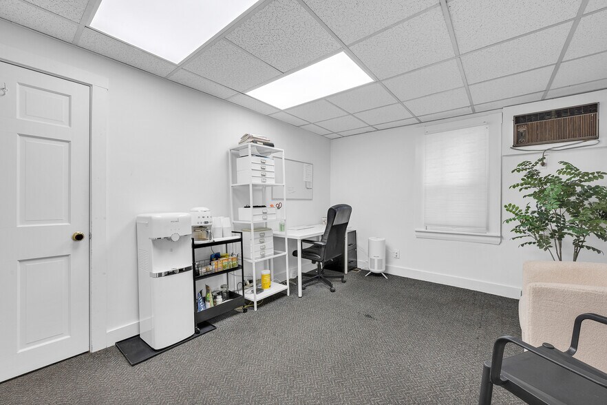 More Photos Of 63 S Main St, Natick Medical For Sale