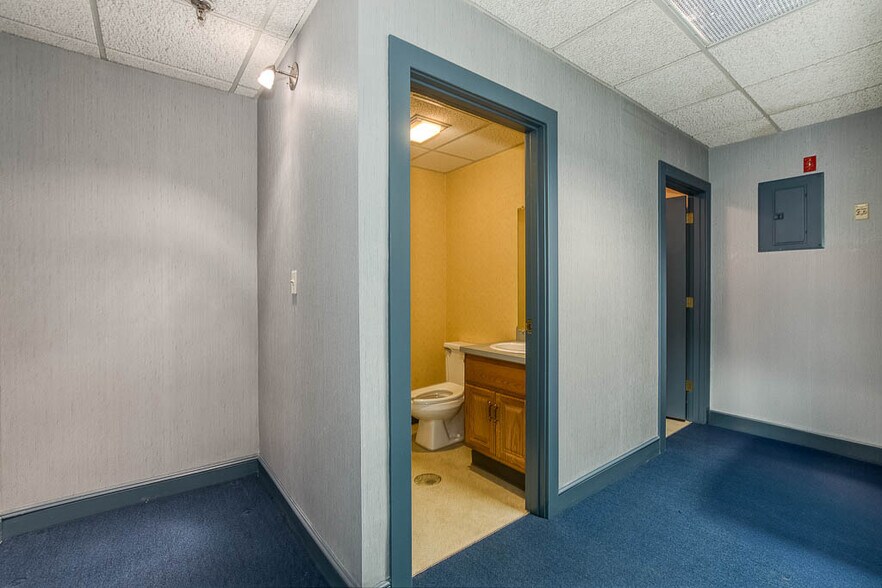 More Photos Of 645 County St, Taunton Office For Sale
