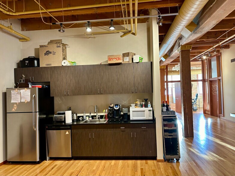 More Photos Of 222 N 2nd St, Minneapolis Office For Lease