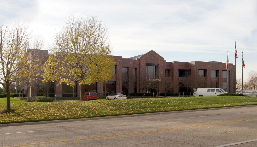 More Photos Of 3601 Vincennes Rd, Indianapolis Office For Sale