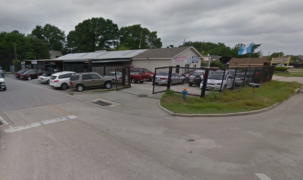 More Photos Of 6503 Brittmoore Rd, Houston Warehouse For Lease