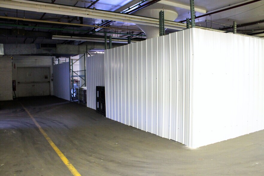 More Photos Of 5000 W Bloomingdale, Chicago Warehouse For Lease