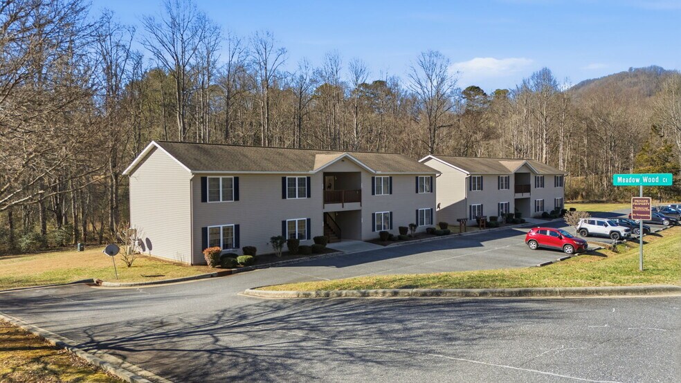 More Photos Of 520 Baird Cove Rd, Franklin Apartments For Sale