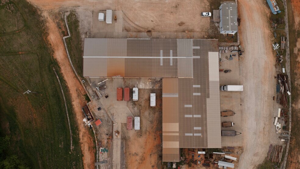 More Photos Of 161 Hunter Rd, Pickens Warehouse For Lease