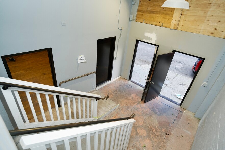 More Photos Of 19 Heron St, San Francisco Warehouse For Lease