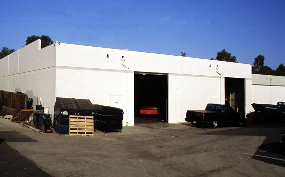 More Photos Of 8525 Commerce Ave, San Diego Manufacturing For Lease