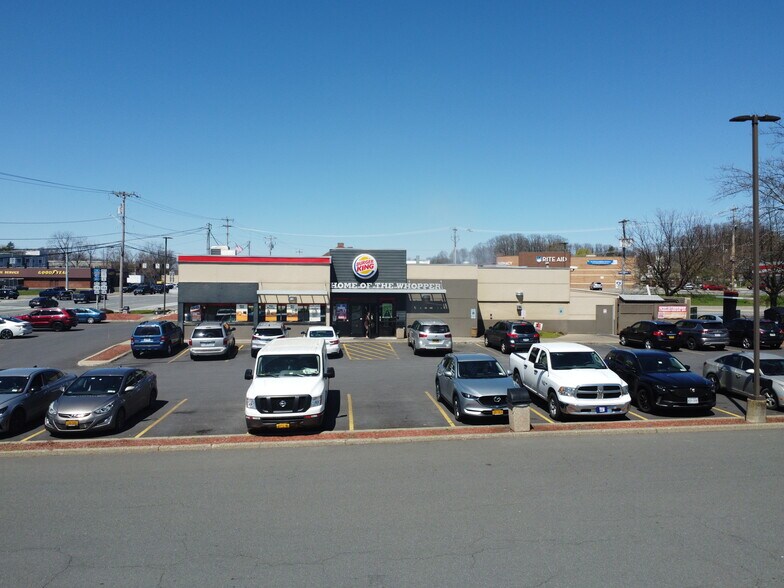More Photos Of 1669 Us-9, Clifton Park Fast Food For Sale