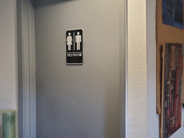 More Photos Of 8899 Beekley Rd, Phelan Auto Repair For Sale