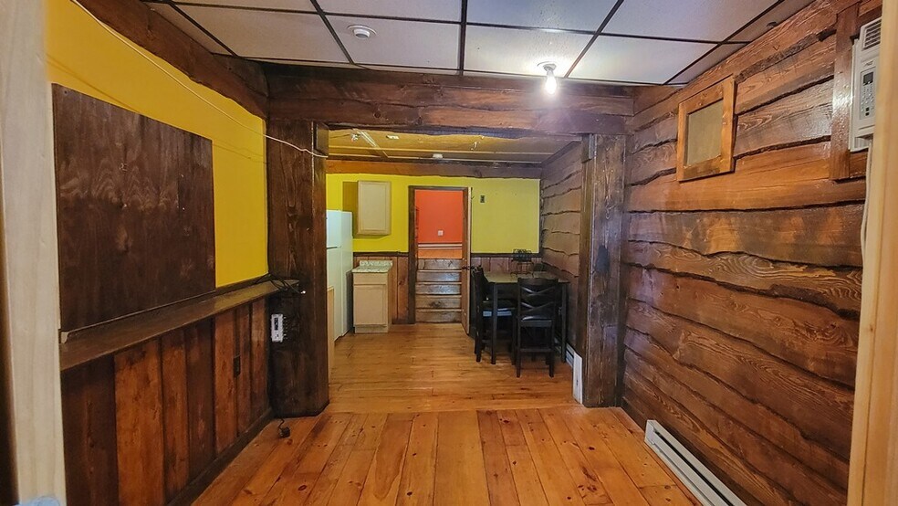 More Photos Of 325 N Main St, Liberty Flex For Lease