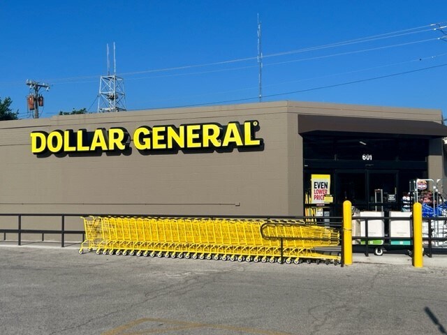 More Photos Of 601 S Main St, Carrollton General Retail For Sale