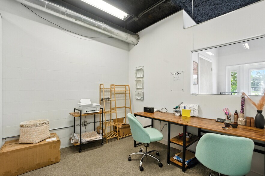 More Photos Of 30 Mango St, Englewood Office For Sale