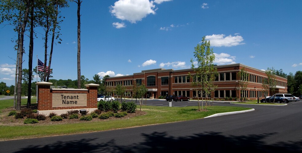 More Photos Of 40 Media Dr, Queensbury Office For Lease