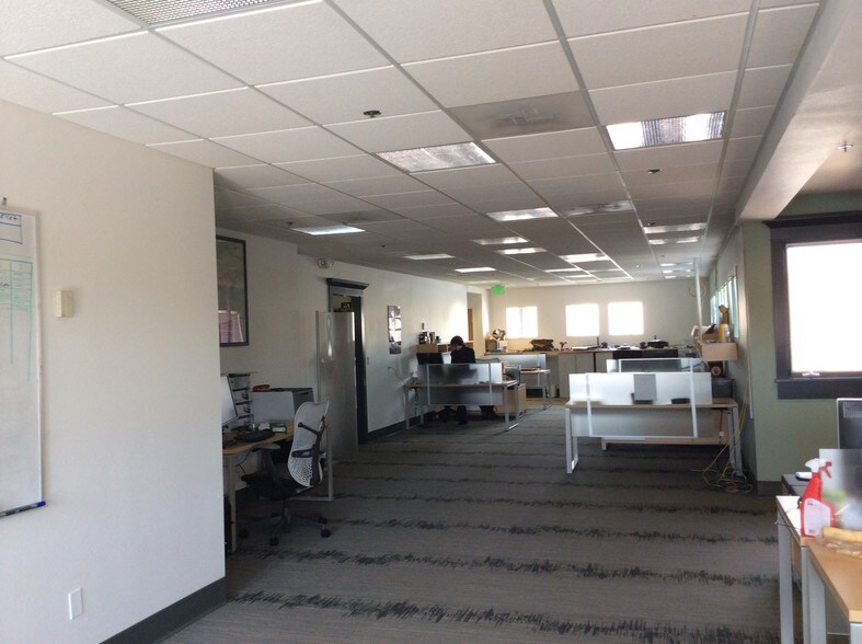 More Photos Of 1709-1711 Pearl St, Boulder General Retail For Sale