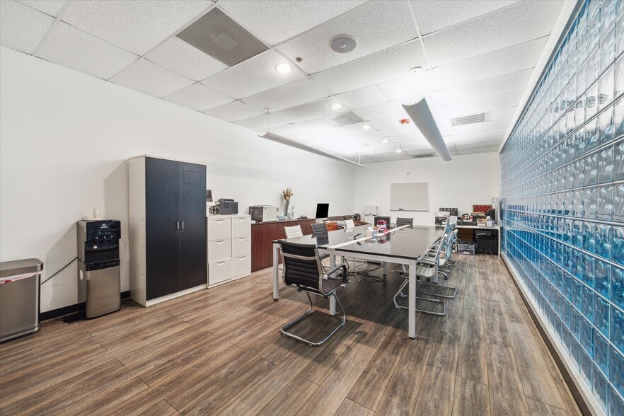 More Photos Of 10302 Mula Rd, Stafford Warehouse For Sale