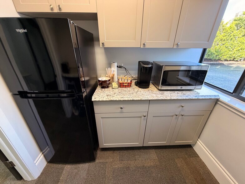 More Photos Of 8203 SW 124th St, Miami Office For Lease