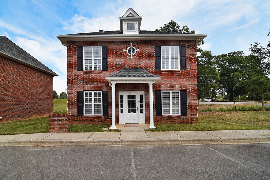 Primary Photo Of 2314 Katie Leigh Ln, Monroe Medical For Sale