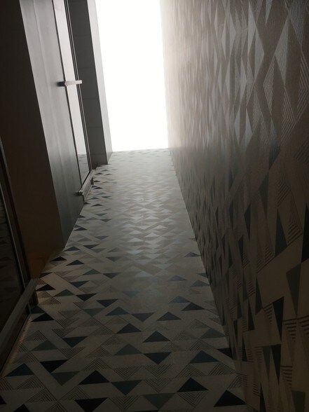 More Photos Of 246 Sycamore St, Decatur Office For Lease