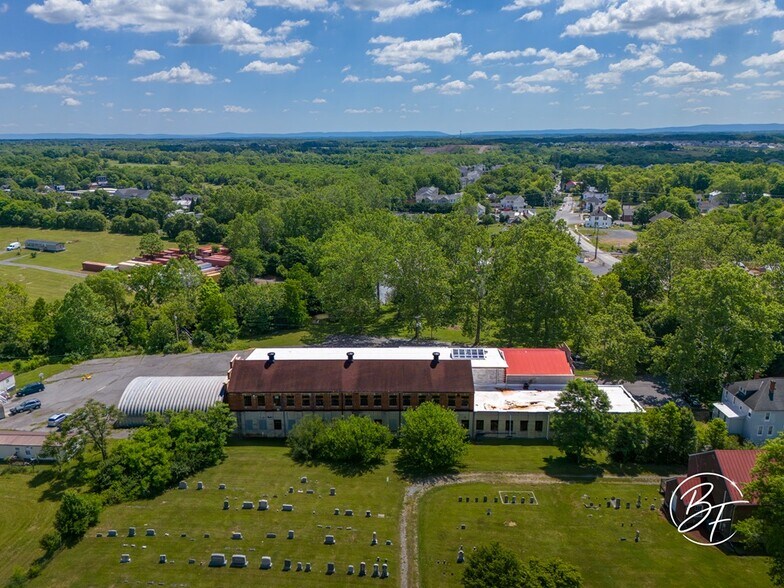 More Photos Of 144 Runnymeade rd, Bunker Hill General Retail For Sale