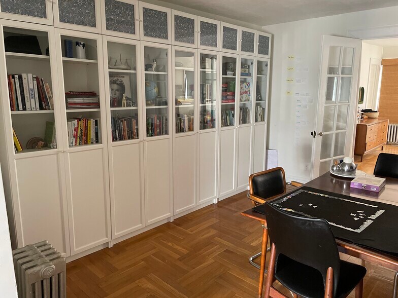 More Photos Of 141 Conselyea St, Brooklyn Multifamily For Sale