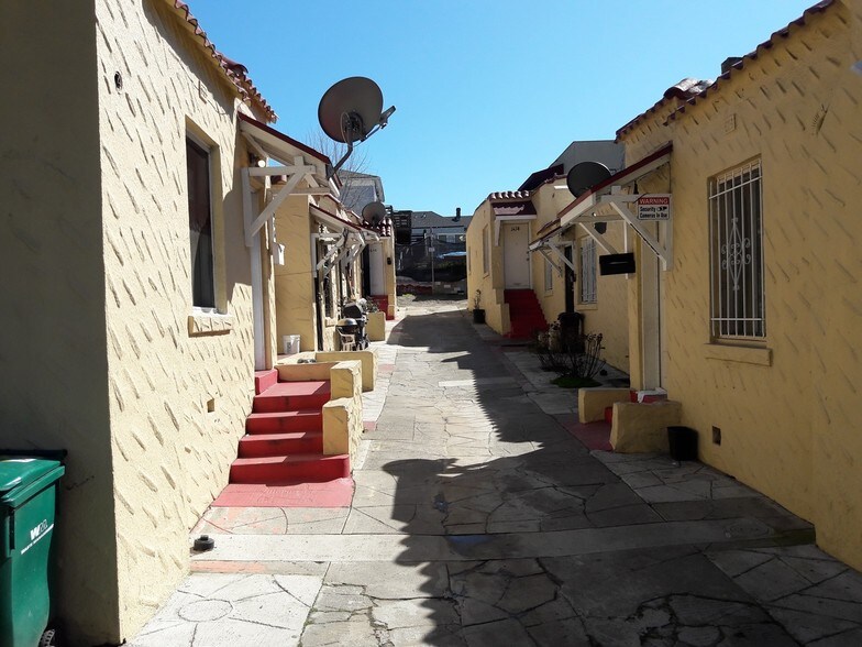 Primary Photo Of 1634-1638 23rd Ave, Oakland Apartments For Sale