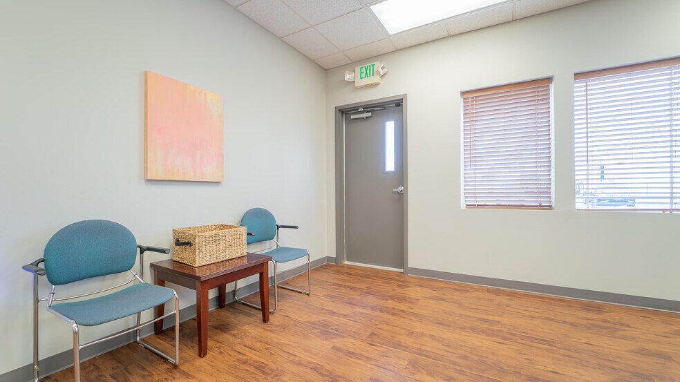 More Photos Of 951 Transport Dr, Valparaiso Office For Sale