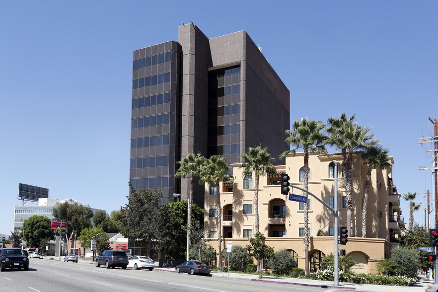 Primary Photo Of 18321 Ventura Blvd, Tarzana Office For Lease