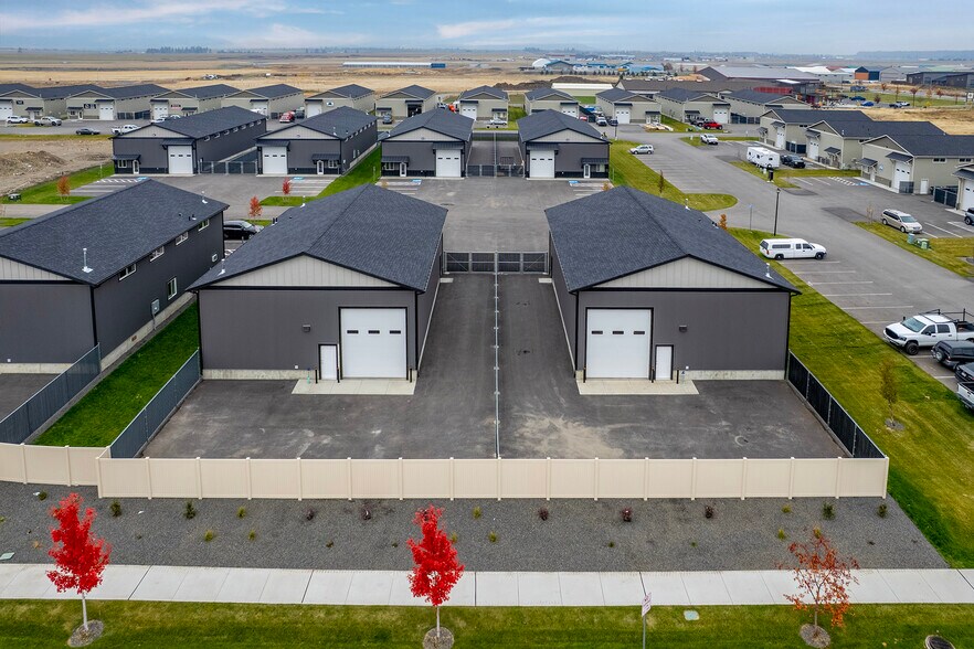 More Photos Of 3383 W Daugharty Loop, Hayden Warehouse For Lease