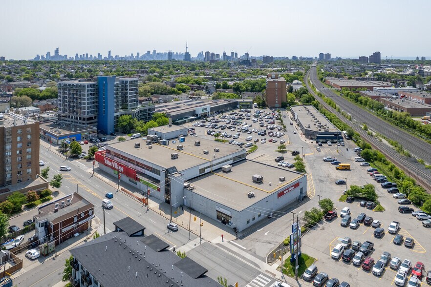 More Photos Of 605 Rogers Rd, Toronto Unknown For Lease