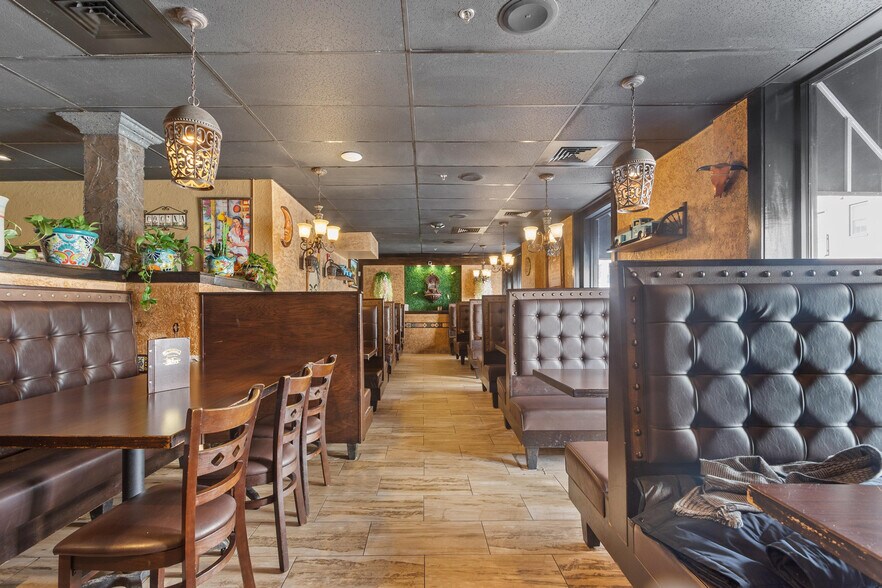 More Photos Of 172 Hanover St, Portsmouth Restaurant For Sale