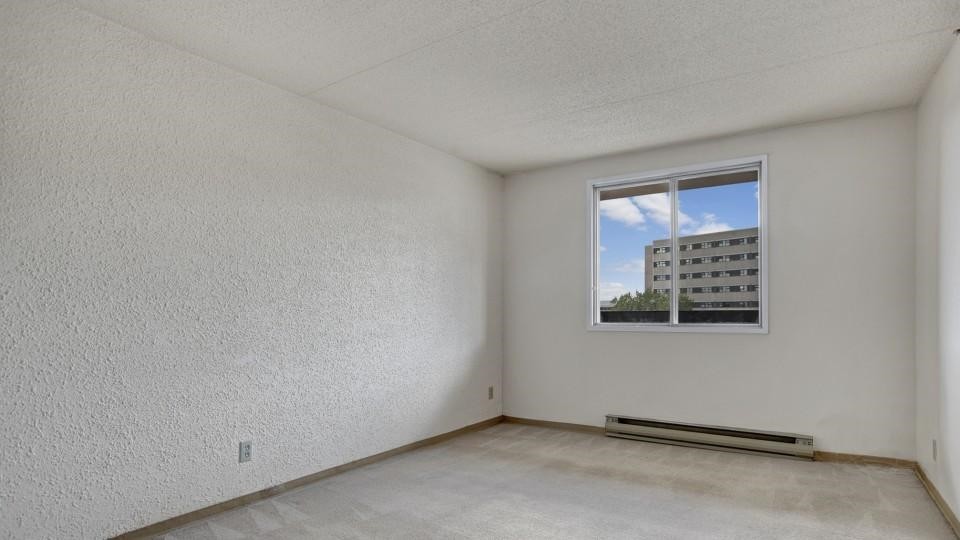 More Photos Of 2131 Broad St, Regina Apartments For Lease