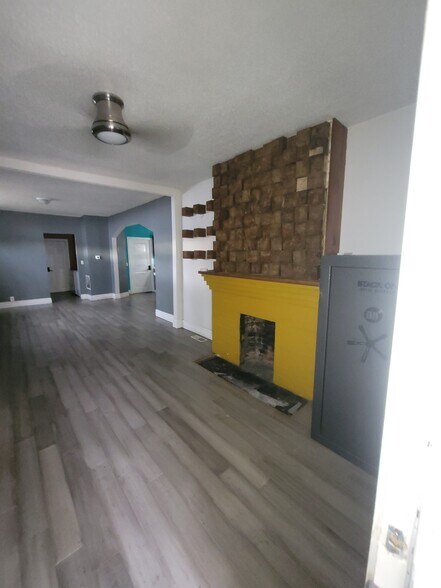 More Photos Of 2536 Indianapolis Ave, Indianapolis Apartments For Sale