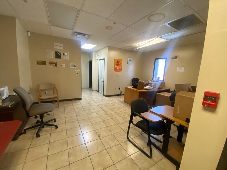 More Photos Of 925 N 8th St, Camden Service For Sale