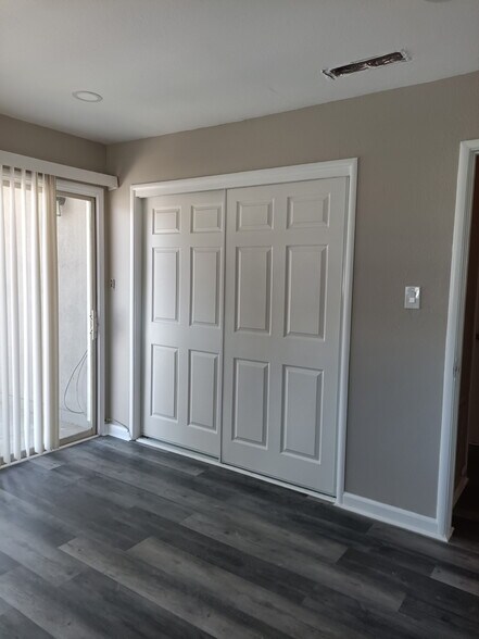 More Photos Of 1680-1695 Ellen Ave, Merced Apartments For Sale
