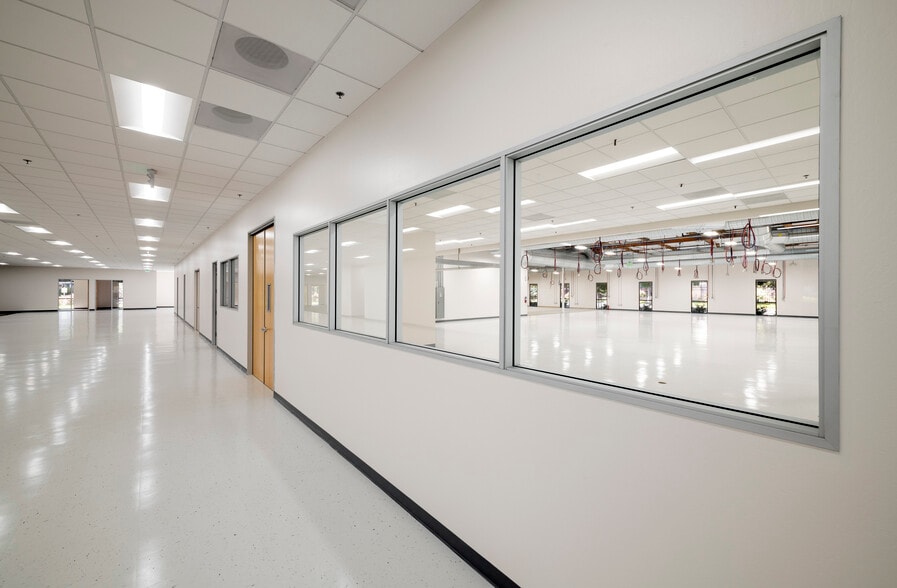 More Photos Of 1561 Buckeye Dr, Milpitas Light Manufacturing For Sale