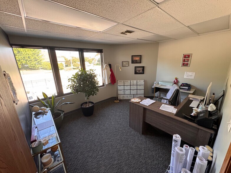 More Photos Of 13990 Olive Blvd, Chesterfield Office For Lease