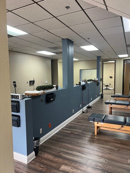 More Photos Of 1750 California Ave, Corona Unknown For Lease