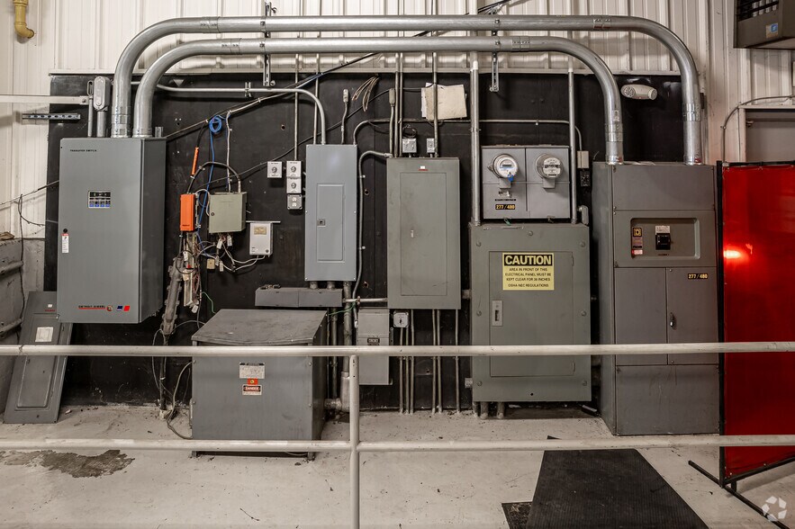 More Photos Of 55 Jackson St, Holyoke Manufacturing For Lease