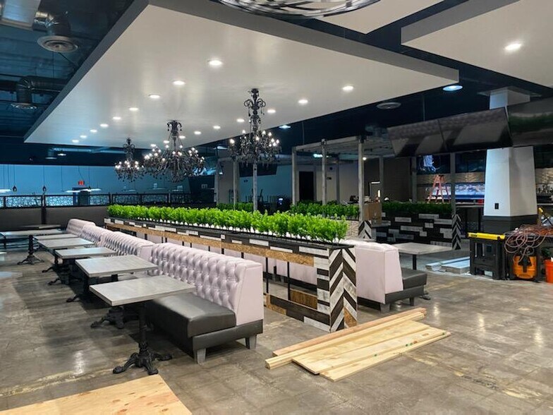 More Photos Of 19-85 E Broadway Rd, Tempe Storefront For Lease