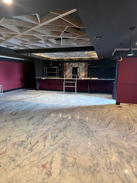 More Photos Of 1109 N Brand Blvd, Glendale Restaurant For Lease