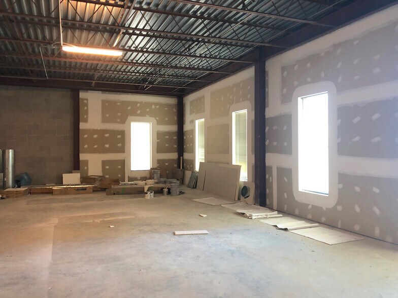More Photos Of 916 S Main St, Fuquay-Varina Medical For Lease