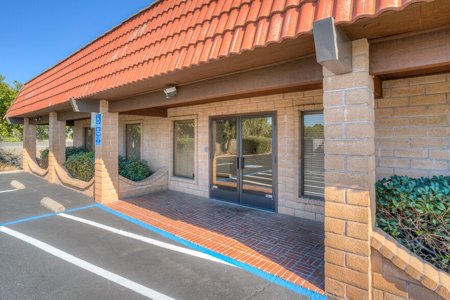 More Photos Of 2950 Feather River Blvd, Oroville Light Distribution For Sale