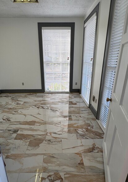 More Photos Of 444 N Main St, Suffolk Office For Lease