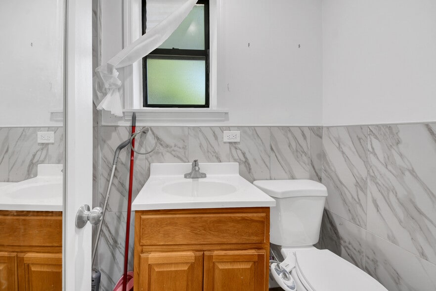 More Photos Of 1748 Cross Bronx Expy, Bronx Apartments For Sale