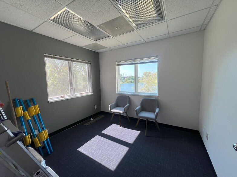 More Photos Of 3500 N Rock Rd, Wichita Office For Sale
