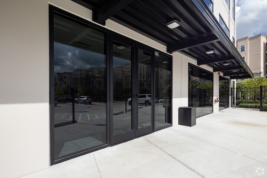 More Photos Of 190 TC Jester Blvd, Houston Office For Lease